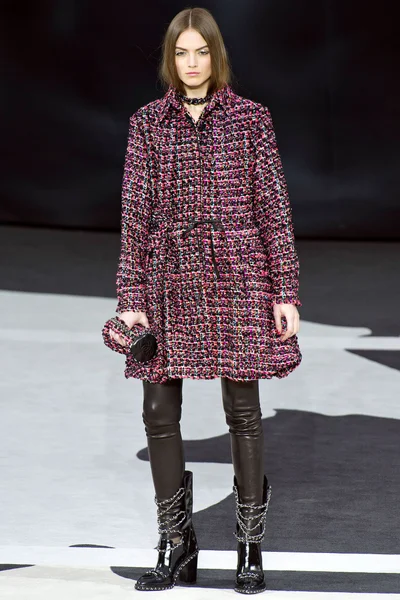Look 26